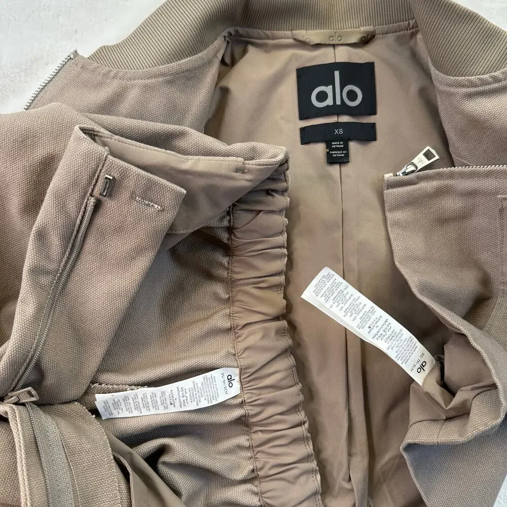Alo Light Cocoa Main Character High-Waist Wide Leg Trouser Cropped Jacket XS - Picture 6 of 16